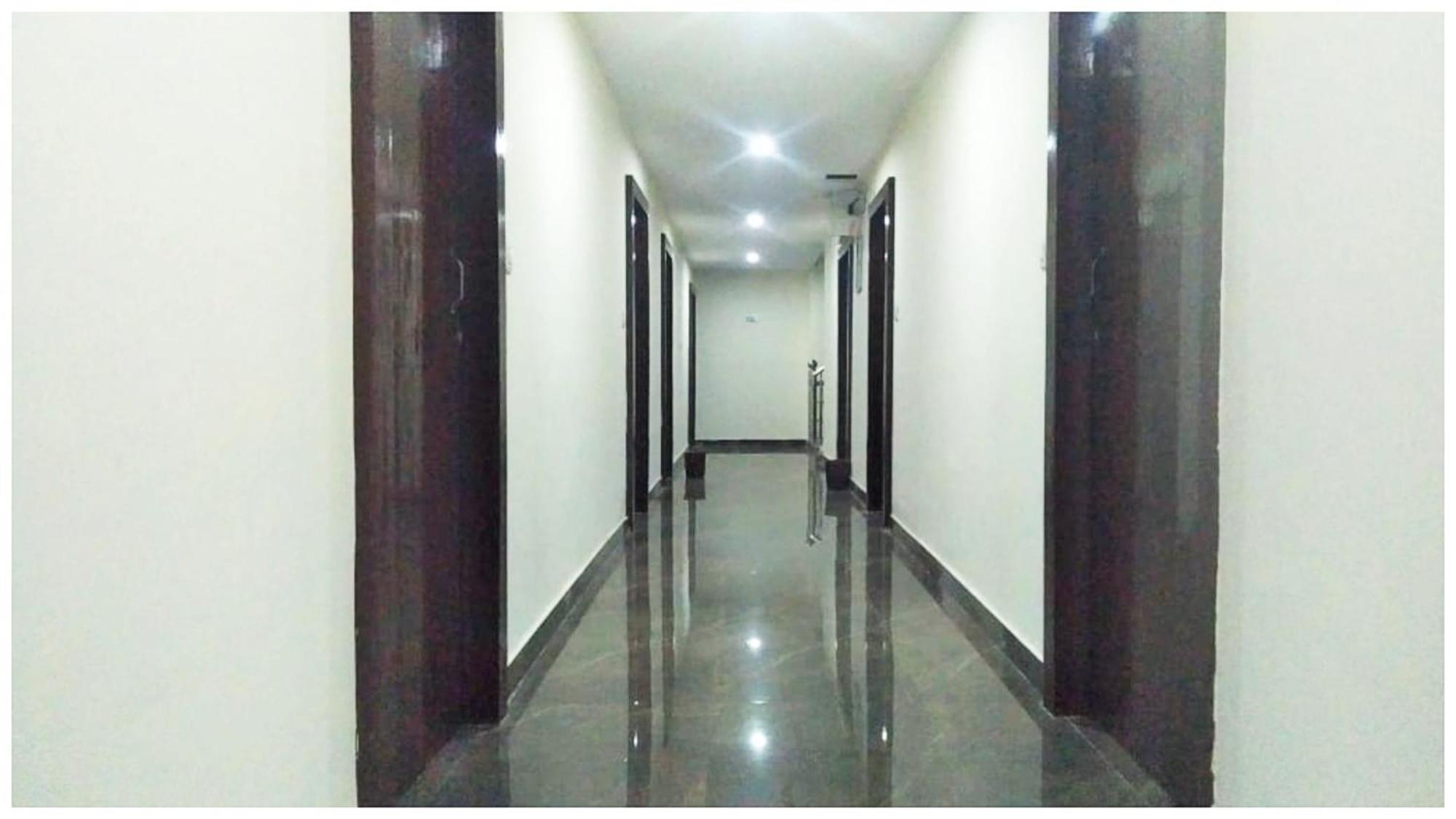 A Premium Hotel Sheeva Inn Near Temple - Fully Air Conditioning - Best Hotel Kankhal Ngoại thất bức ảnh