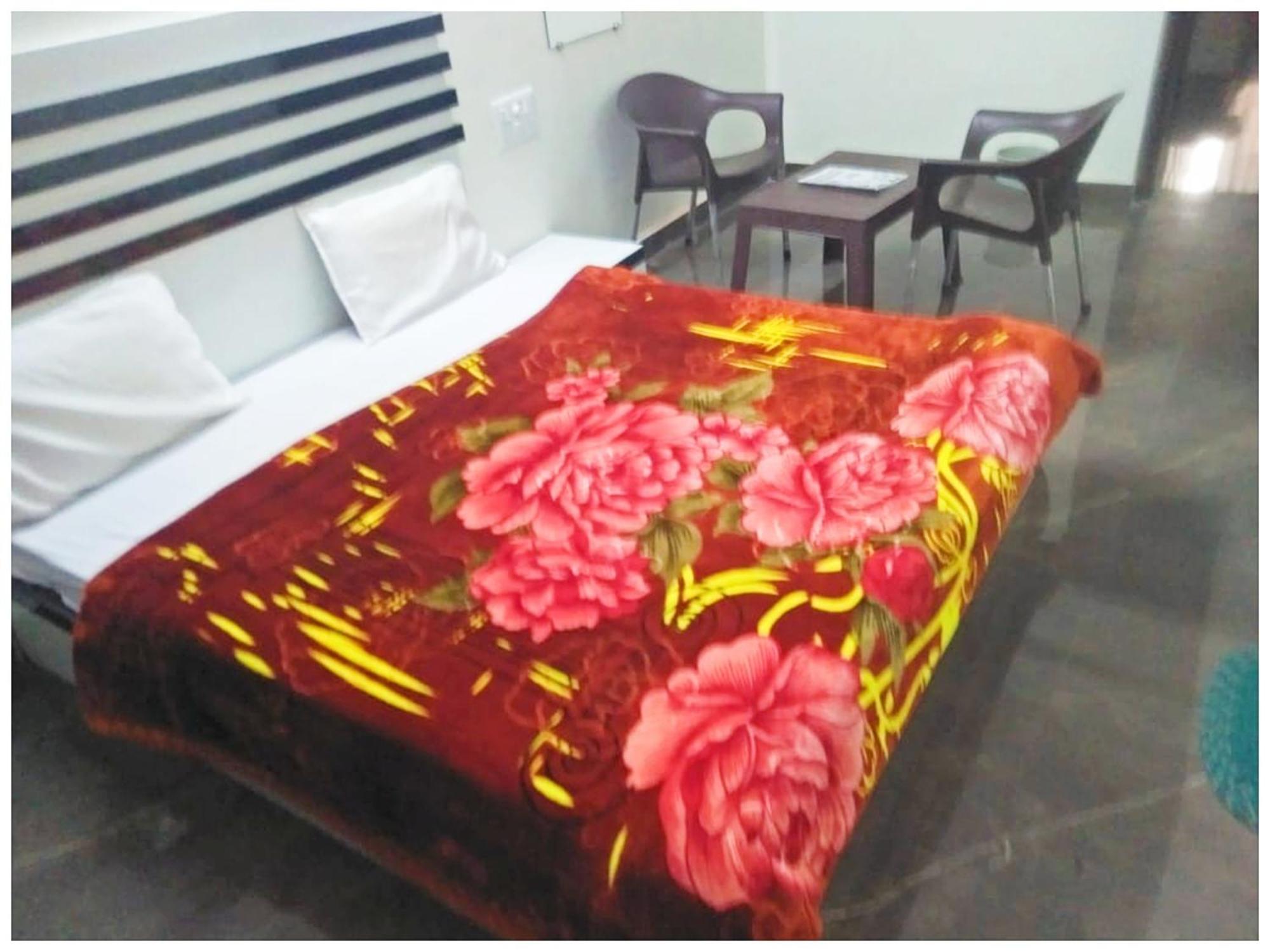 A Premium Hotel Sheeva Inn Near Temple - Fully Air Conditioning - Best Hotel Kankhal Ngoại thất bức ảnh